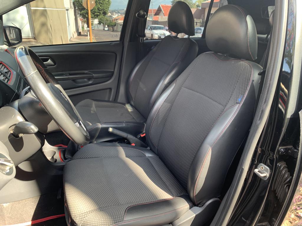 VOLKSWAGEN Fox - Foto