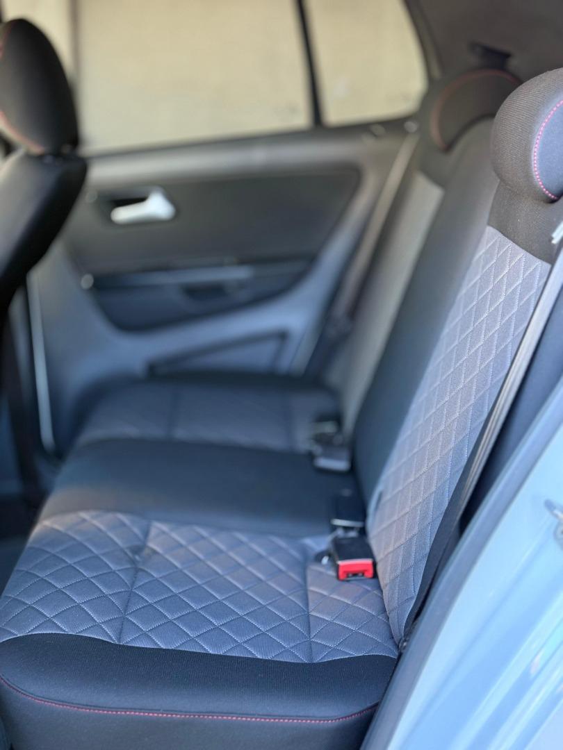 VOLKSWAGEN Fox - Foto