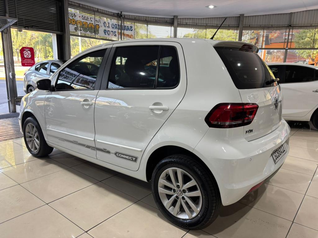 VOLKSWAGEN Fox - Foto
