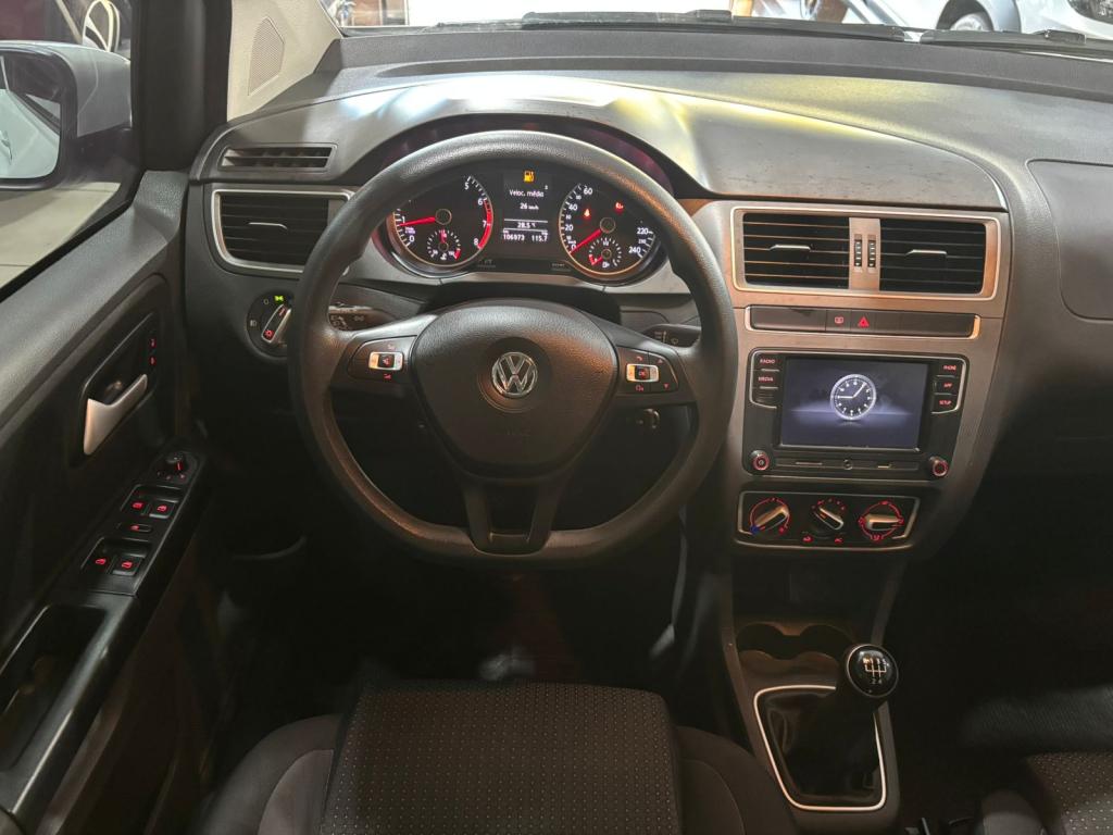 VOLKSWAGEN Fox - Foto