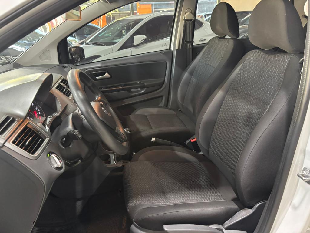 VOLKSWAGEN Fox - Foto