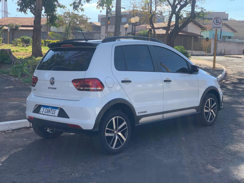 VOLKSWAGEN Fox - Foto