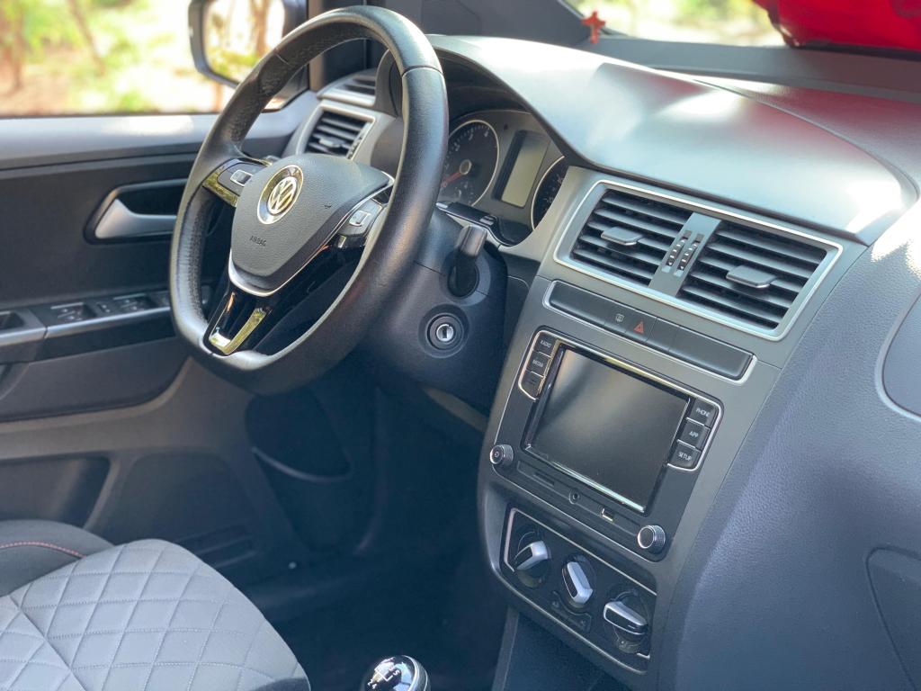 VOLKSWAGEN Fox - Foto