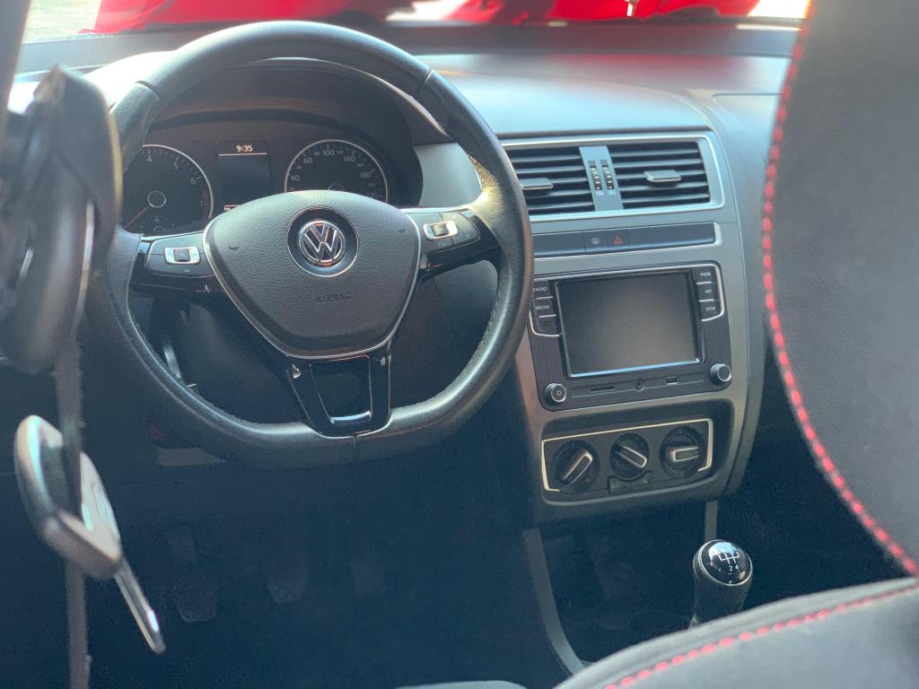 VOLKSWAGEN Fox - Foto