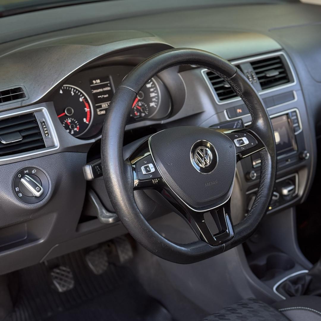 VOLKSWAGEN Fox - Foto