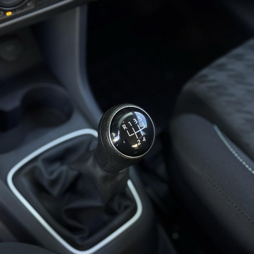 VOLKSWAGEN Fox - Foto