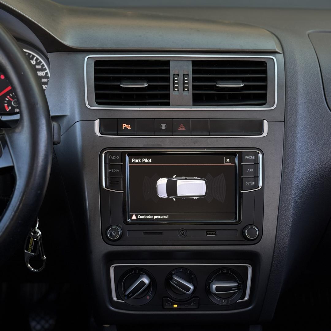 VOLKSWAGEN Fox - Foto