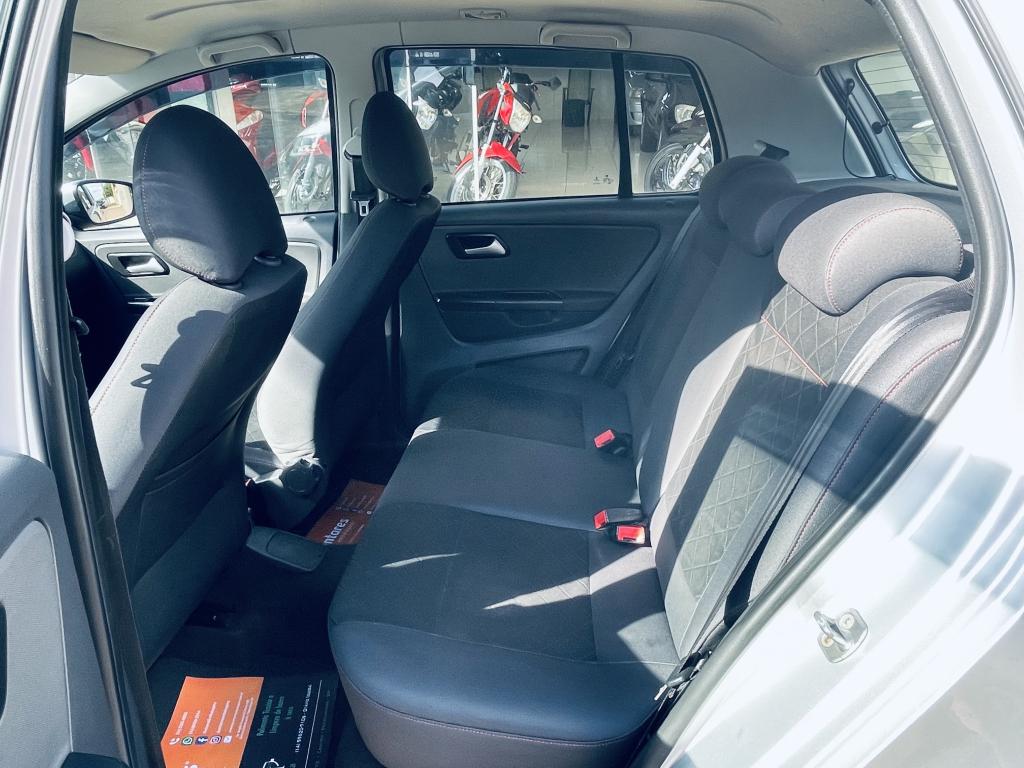 VOLKSWAGEN Fox - Foto