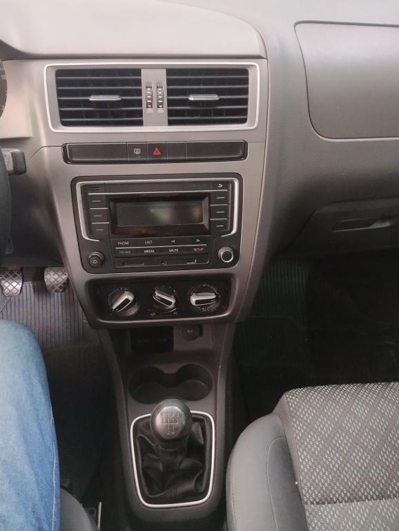 VOLKSWAGEN Fox - Foto