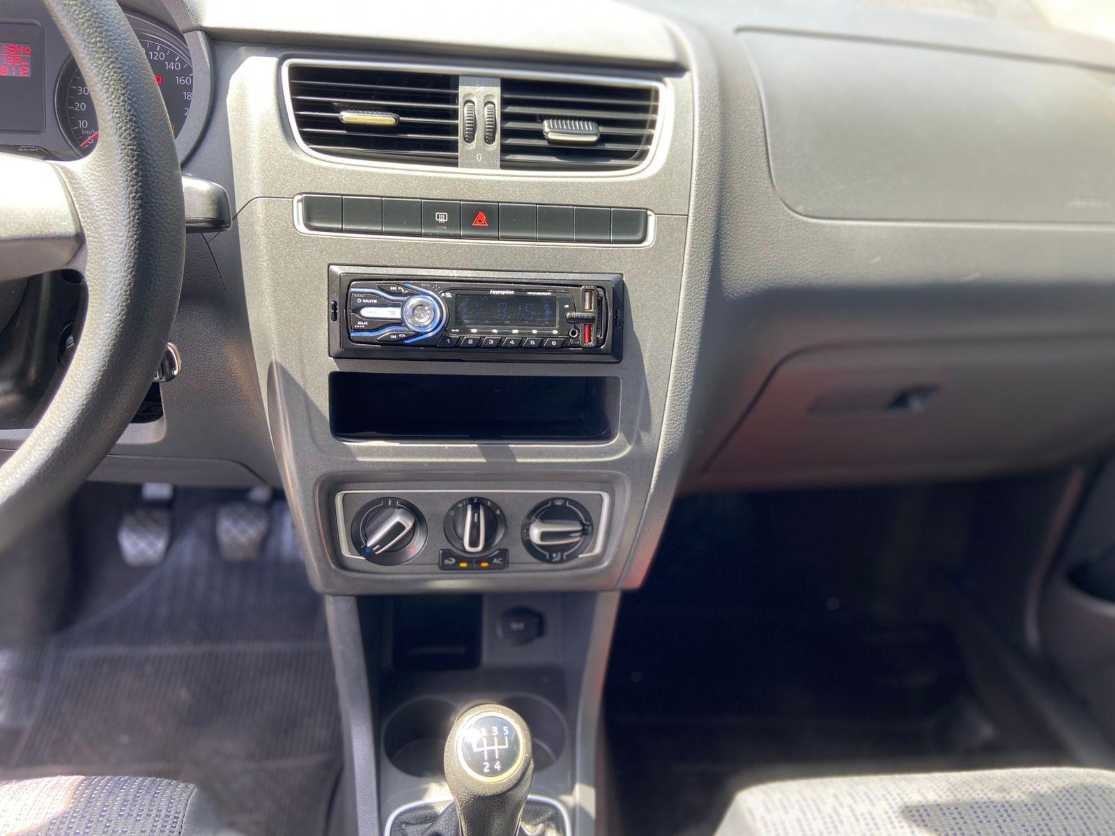 VOLKSWAGEN Fox - Foto