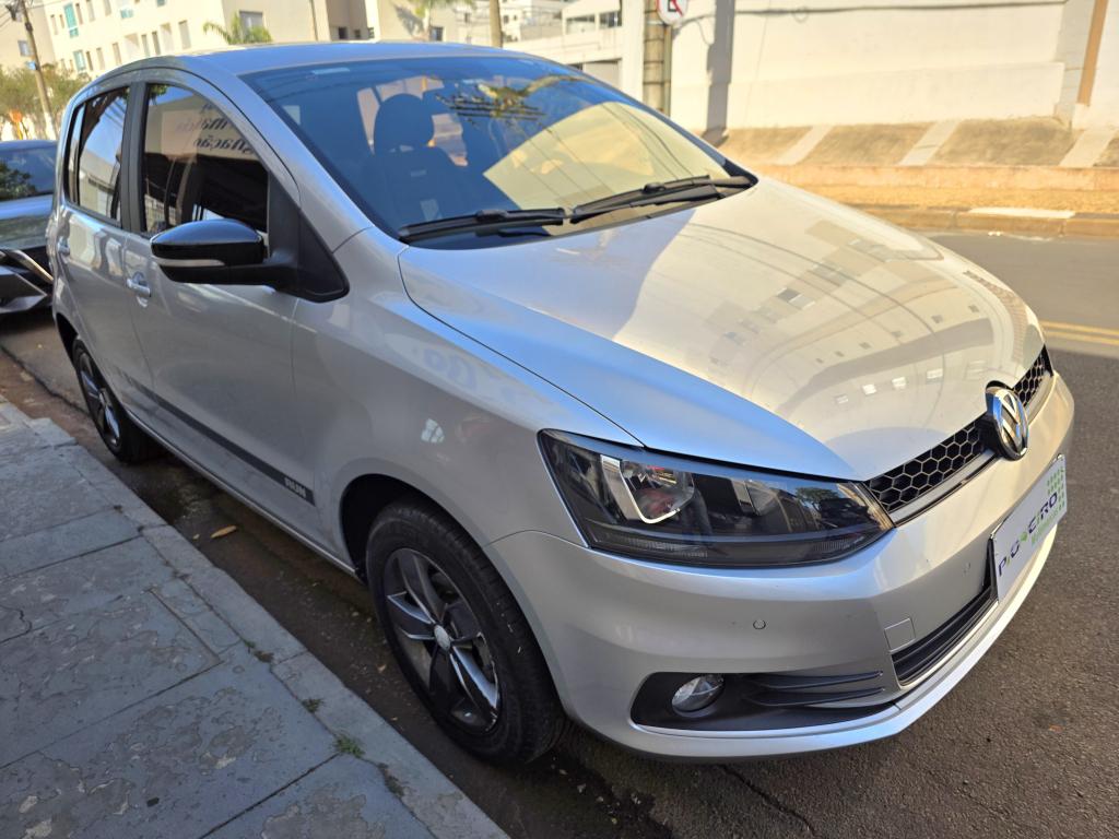 VOLKSWAGEN Fox - Foto
