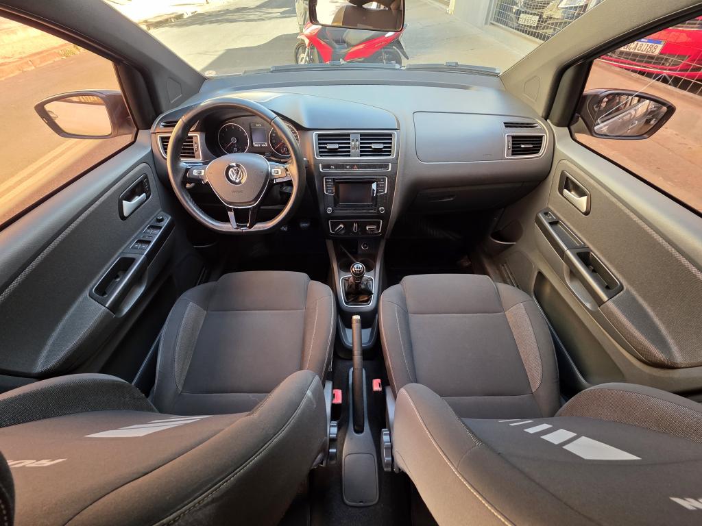 VOLKSWAGEN Fox - Foto