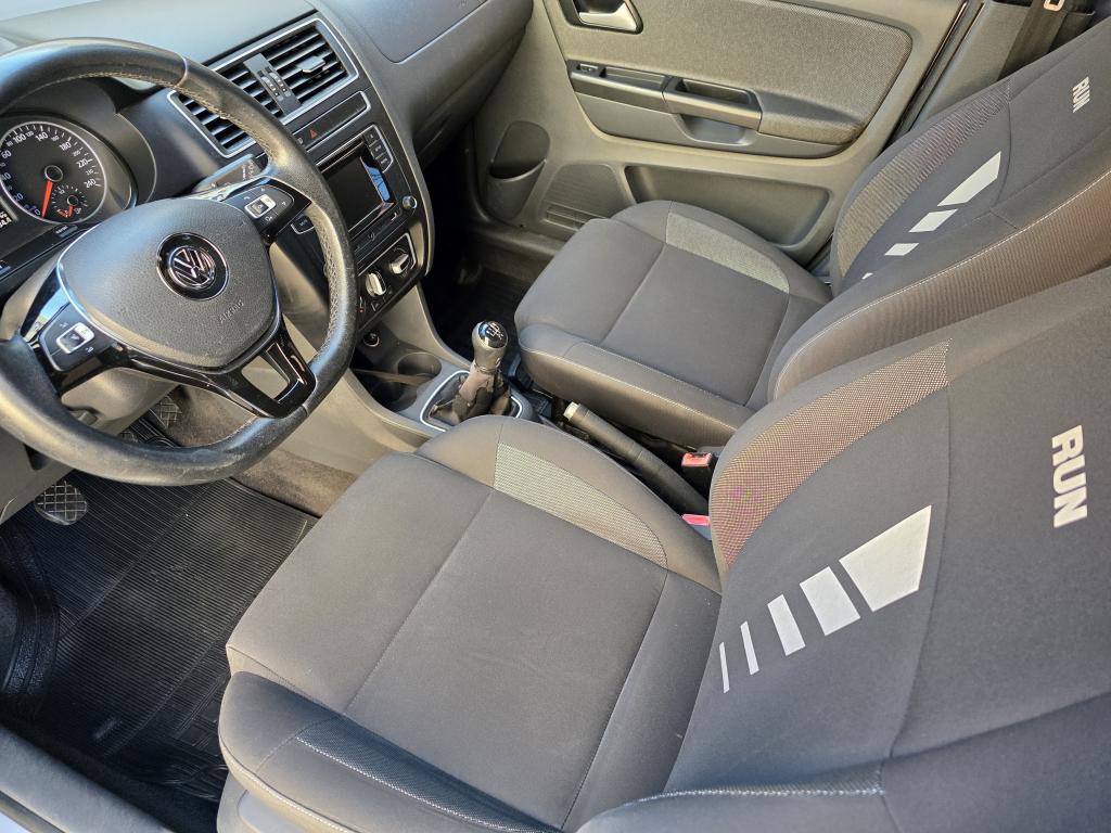 VOLKSWAGEN Fox - Foto