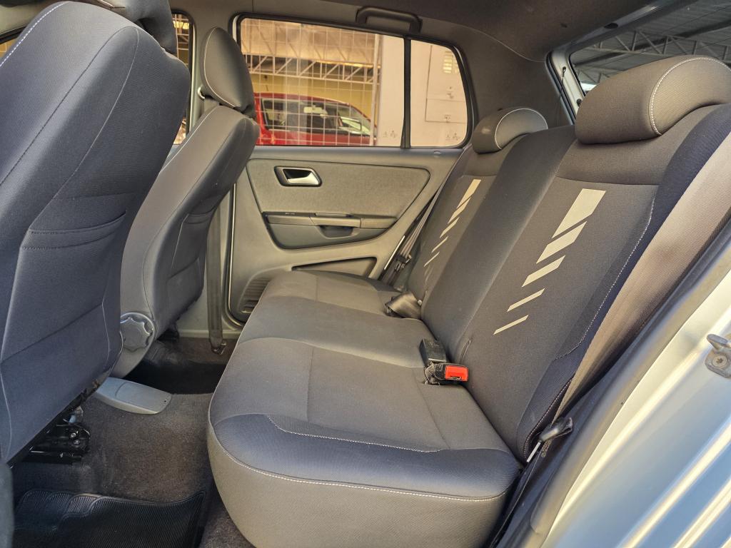 VOLKSWAGEN Fox - Foto