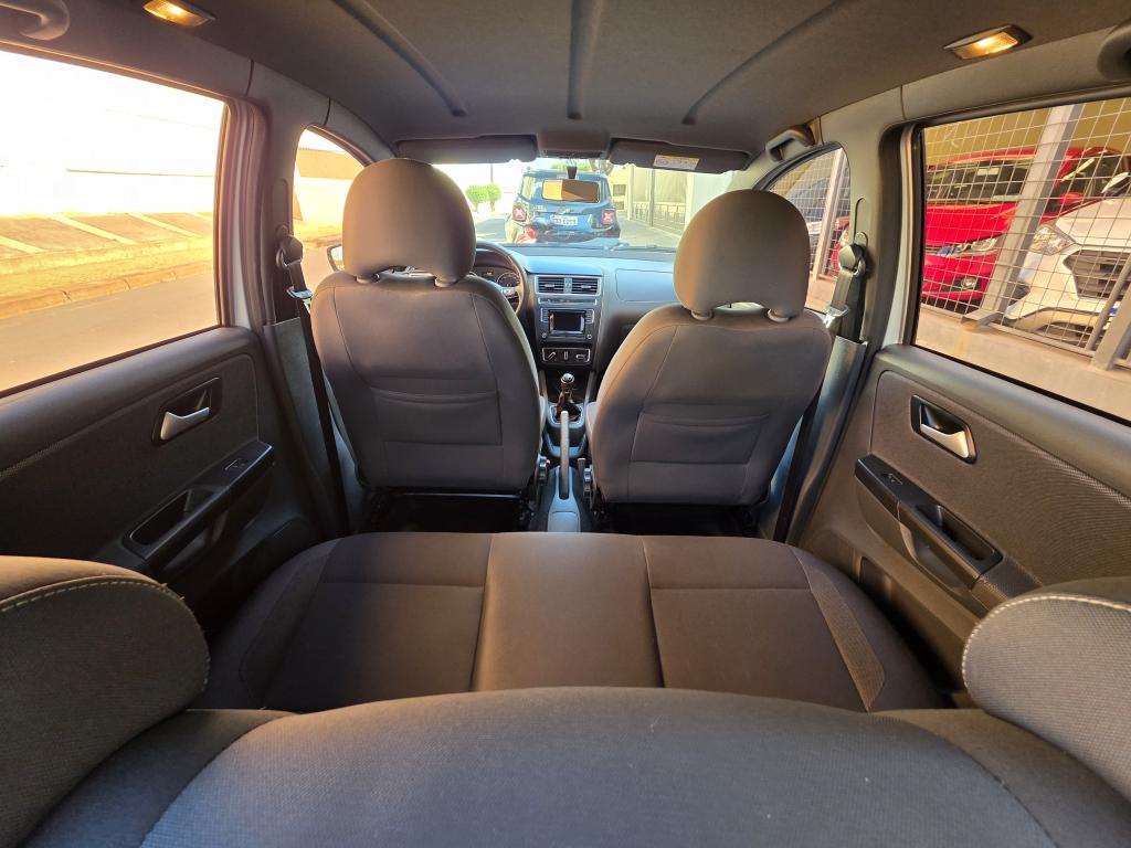 VOLKSWAGEN Fox - Foto