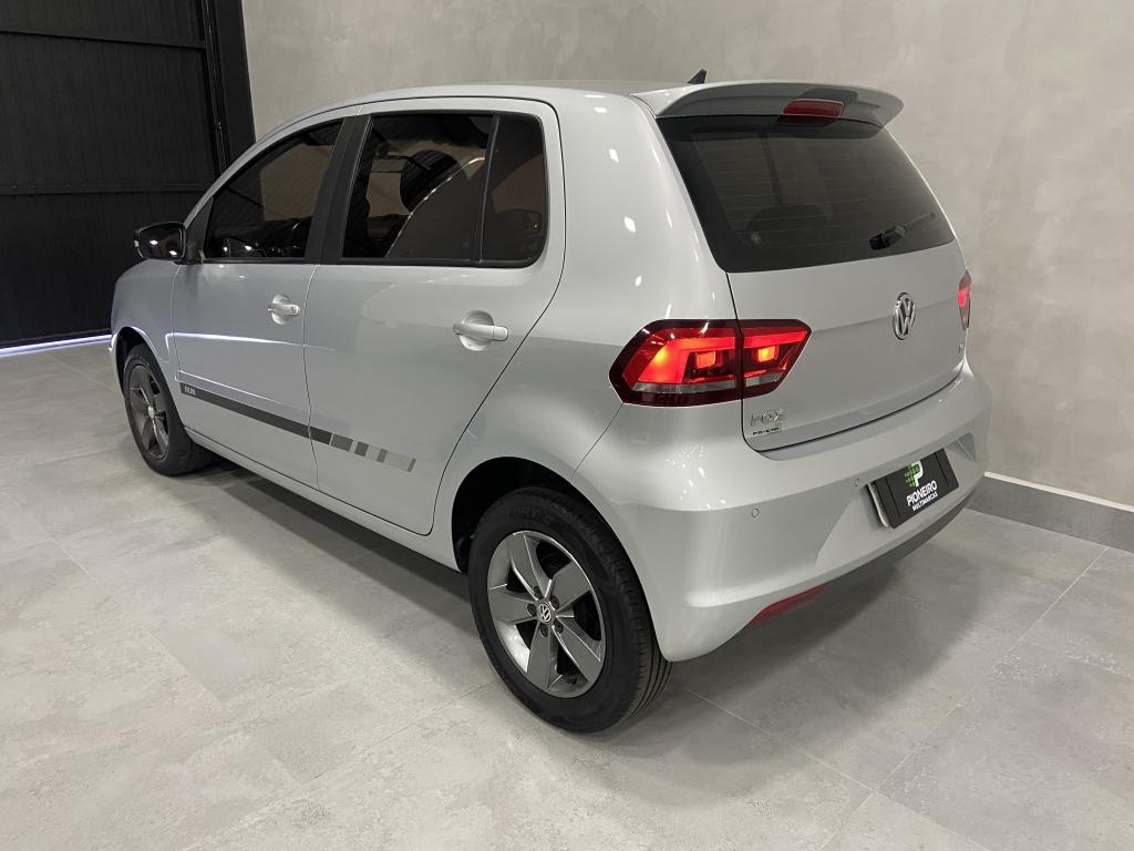 VOLKSWAGEN Fox - Foto
