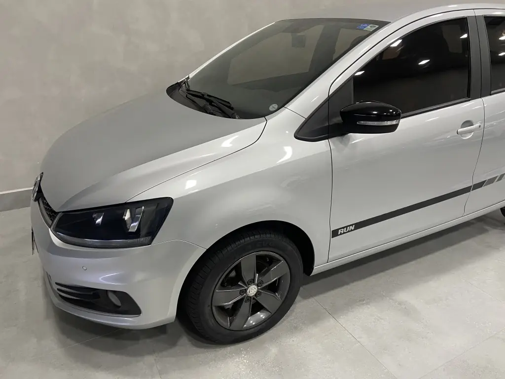 VOLKSWAGEN Fox - Foto