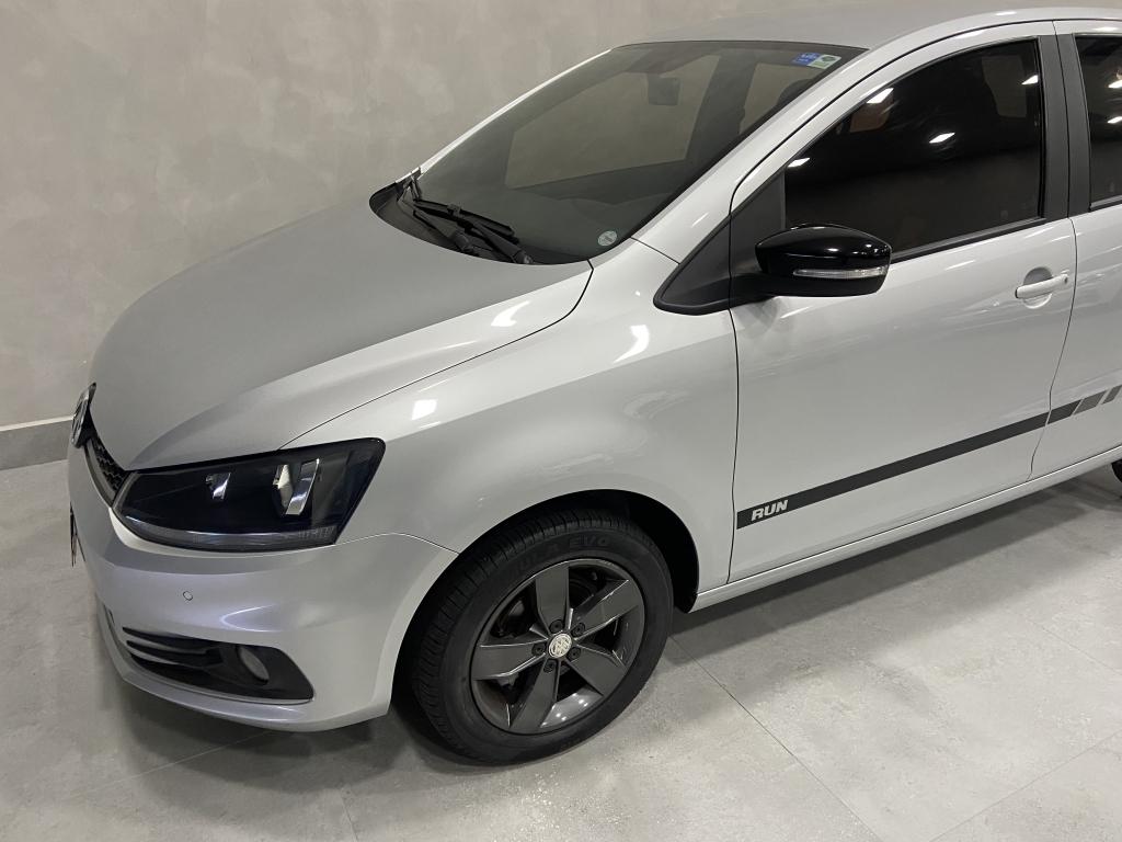 VOLKSWAGEN Fox - Foto
