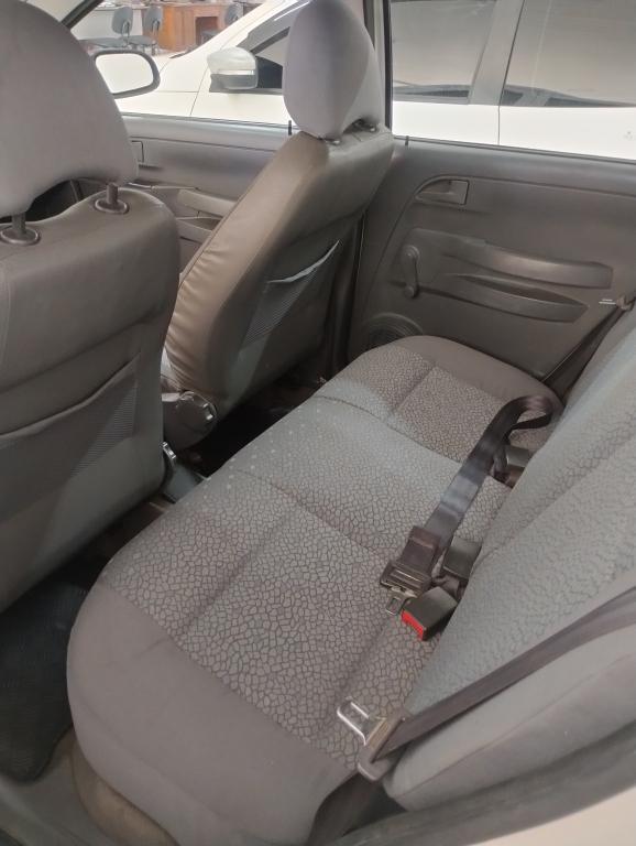 VOLKSWAGEN Fox - Foto