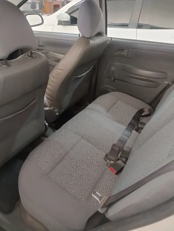 VOLKSWAGEN Fox - Foto