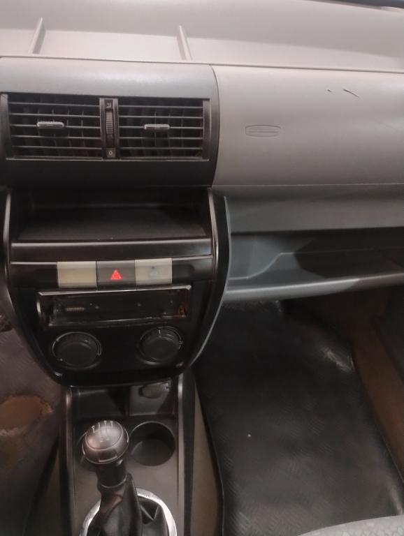 VOLKSWAGEN Fox - Foto