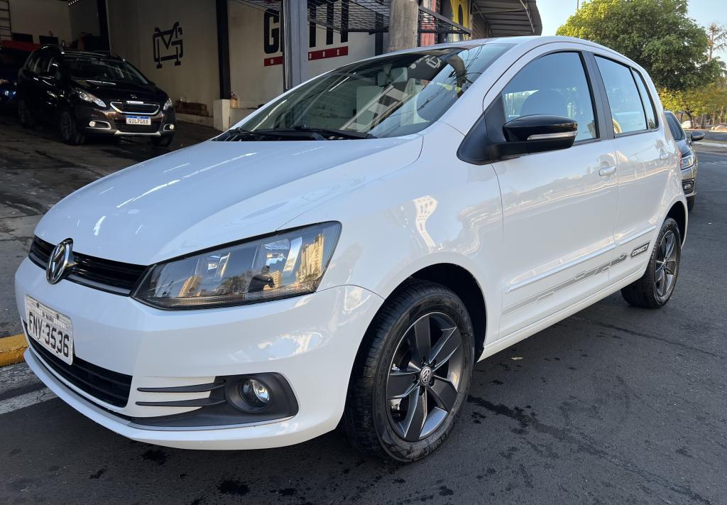 VOLKSWAGEN Fox - Foto