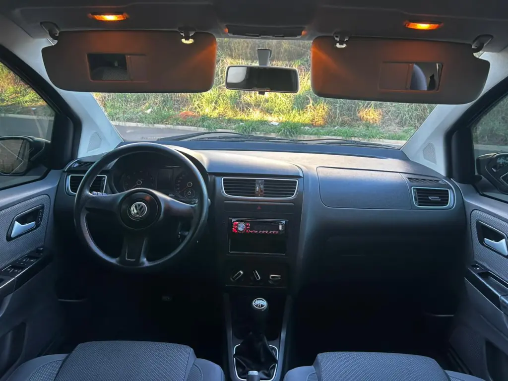 VOLKSWAGEN Fox - Foto