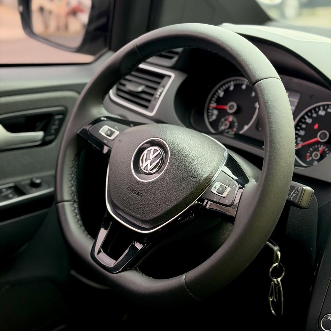 VOLKSWAGEN Fox - Foto