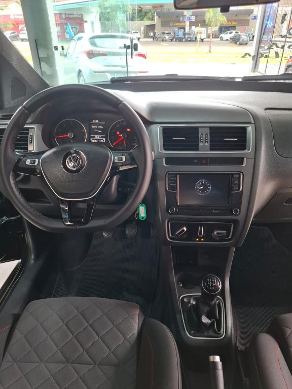 VOLKSWAGEN Fox - Foto