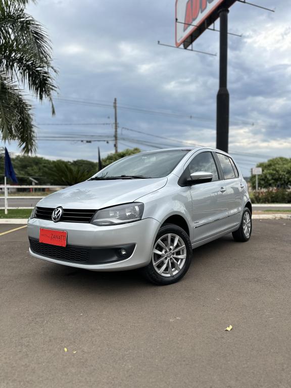 VOLKSWAGEN Fox - Foto
