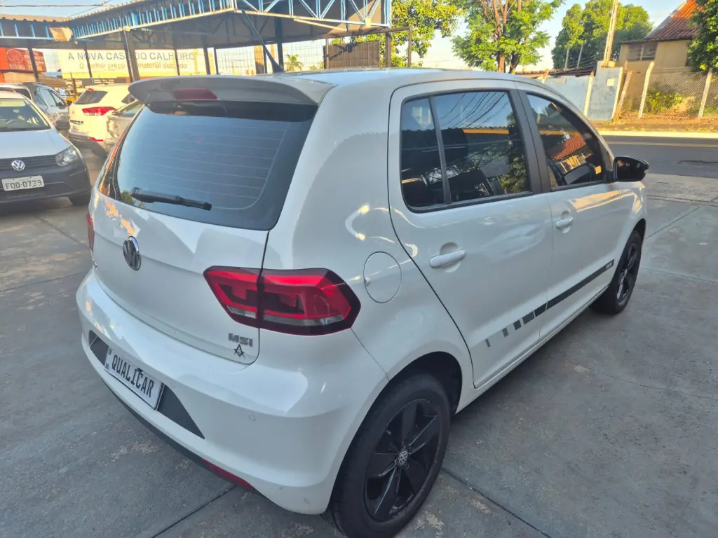 VOLKSWAGEN Fox - Foto