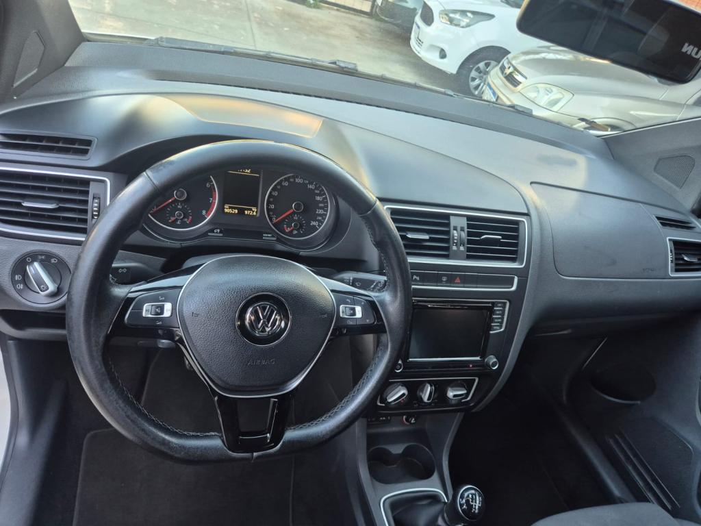 VOLKSWAGEN Fox - Foto