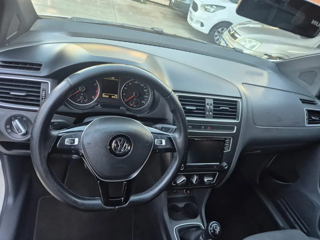 VOLKSWAGEN Fox - Foto