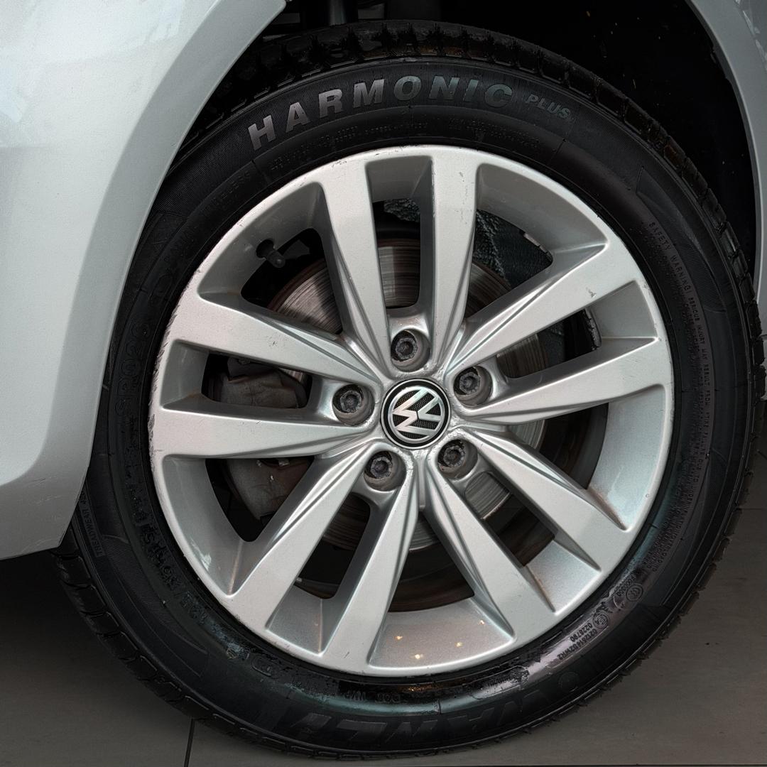 VOLKSWAGEN Fox - Foto