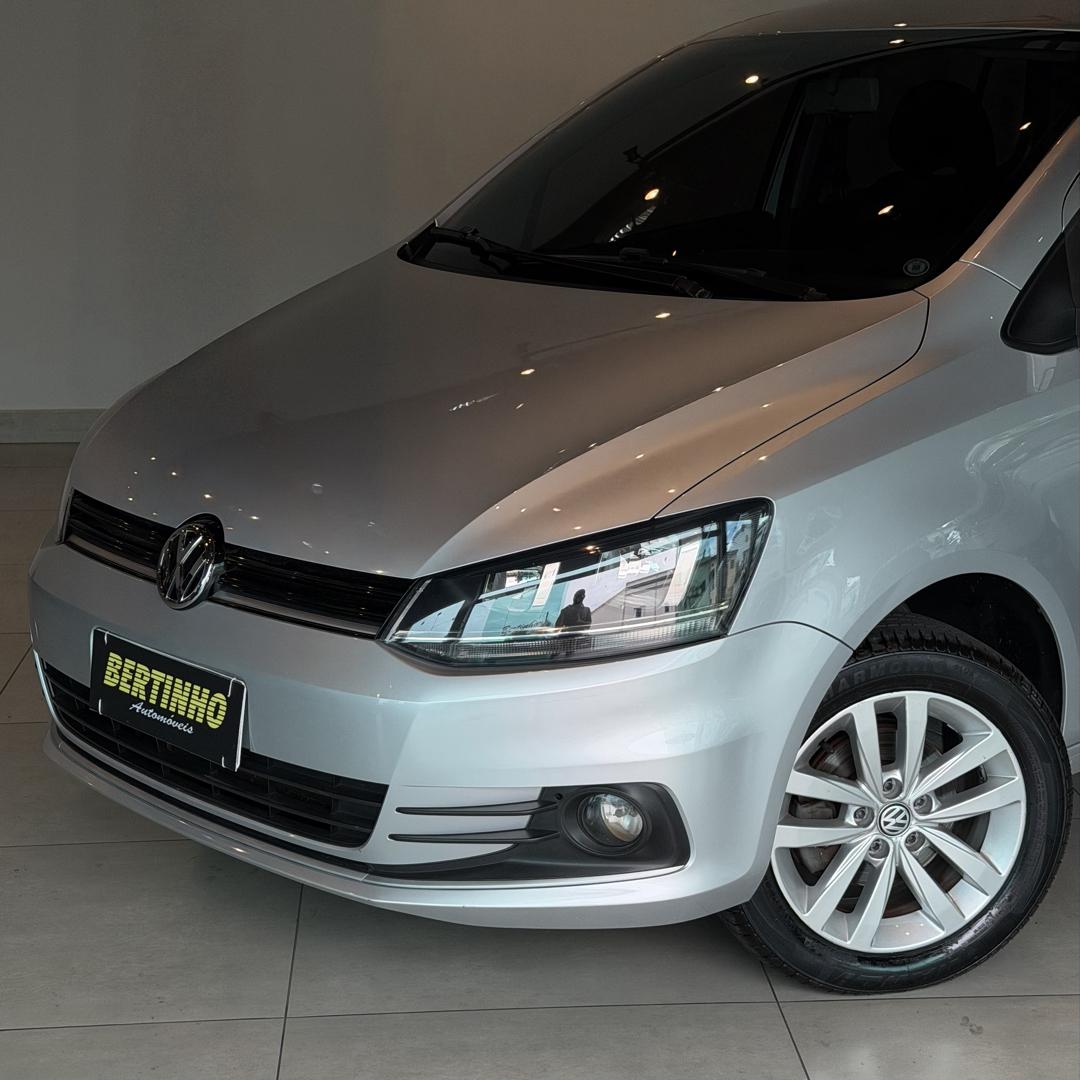 VOLKSWAGEN Fox - Foto