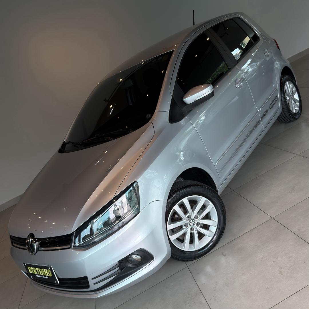 VOLKSWAGEN Fox - Foto