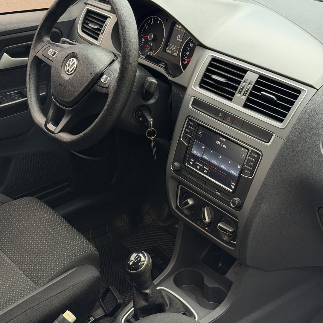 VOLKSWAGEN Fox - Foto