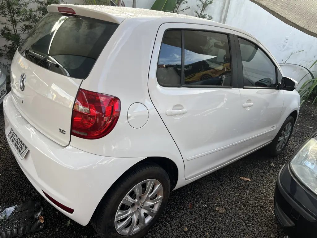 VOLKSWAGEN Fox - Foto