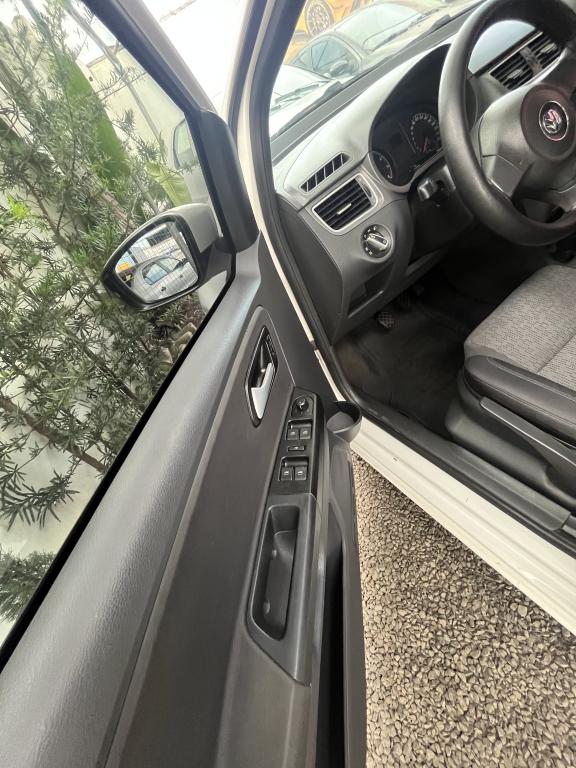 VOLKSWAGEN Fox - Foto
