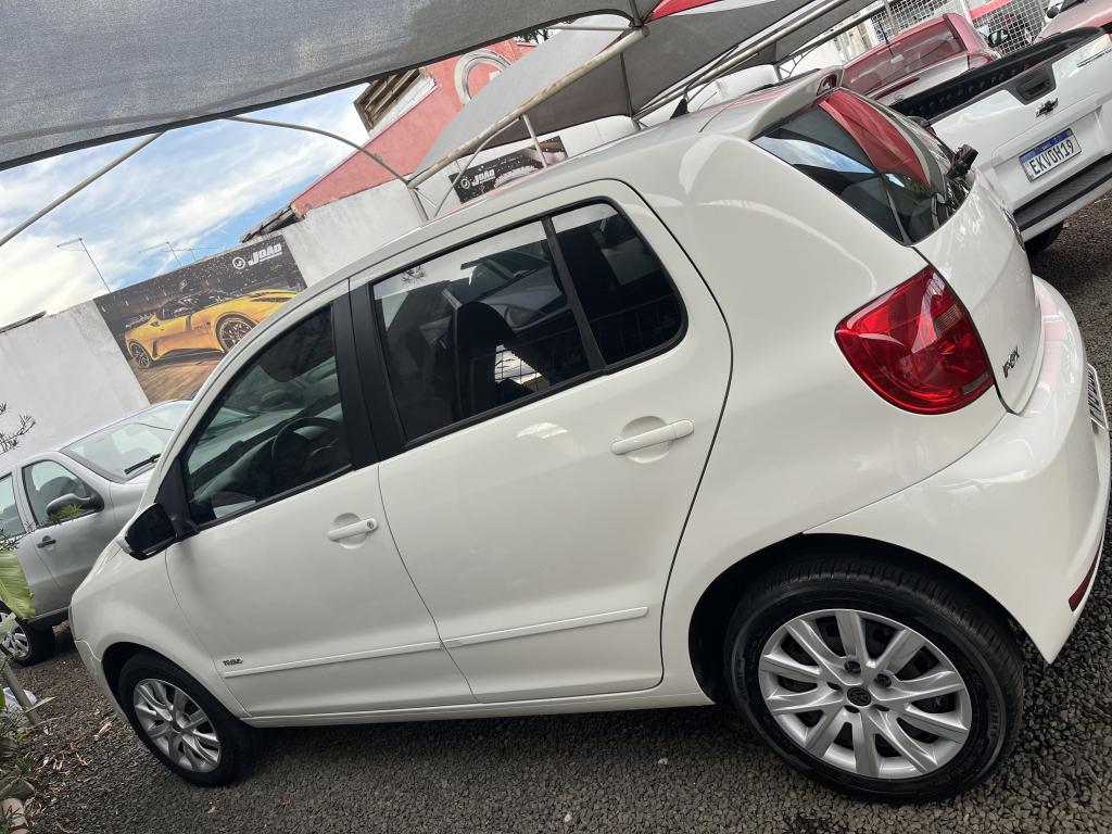 VOLKSWAGEN Fox - Foto