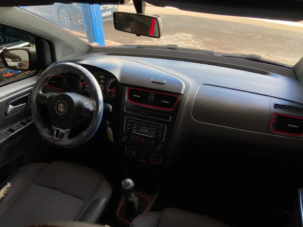 VOLKSWAGEN Fox - Foto