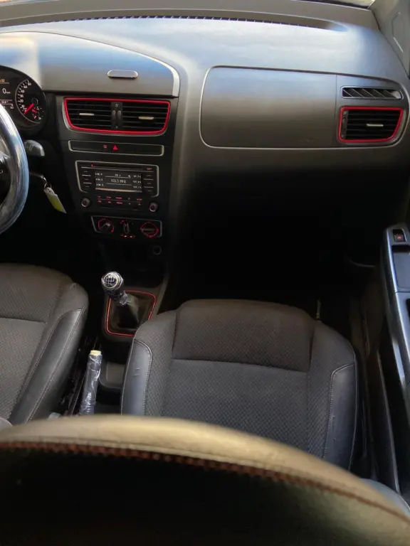 VOLKSWAGEN Fox - Foto