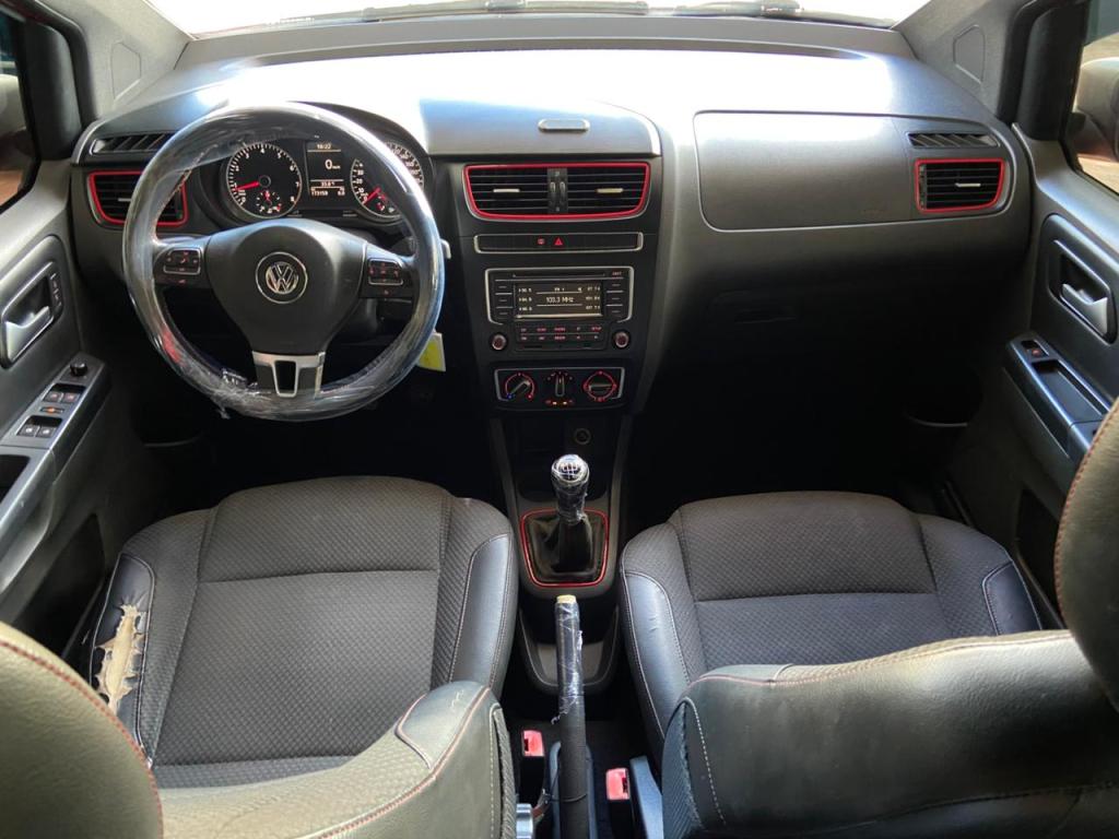 VOLKSWAGEN Fox - Foto