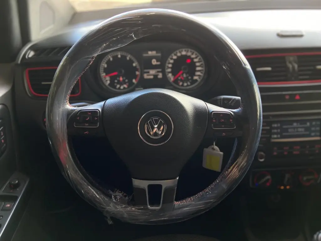 VOLKSWAGEN Fox - Foto