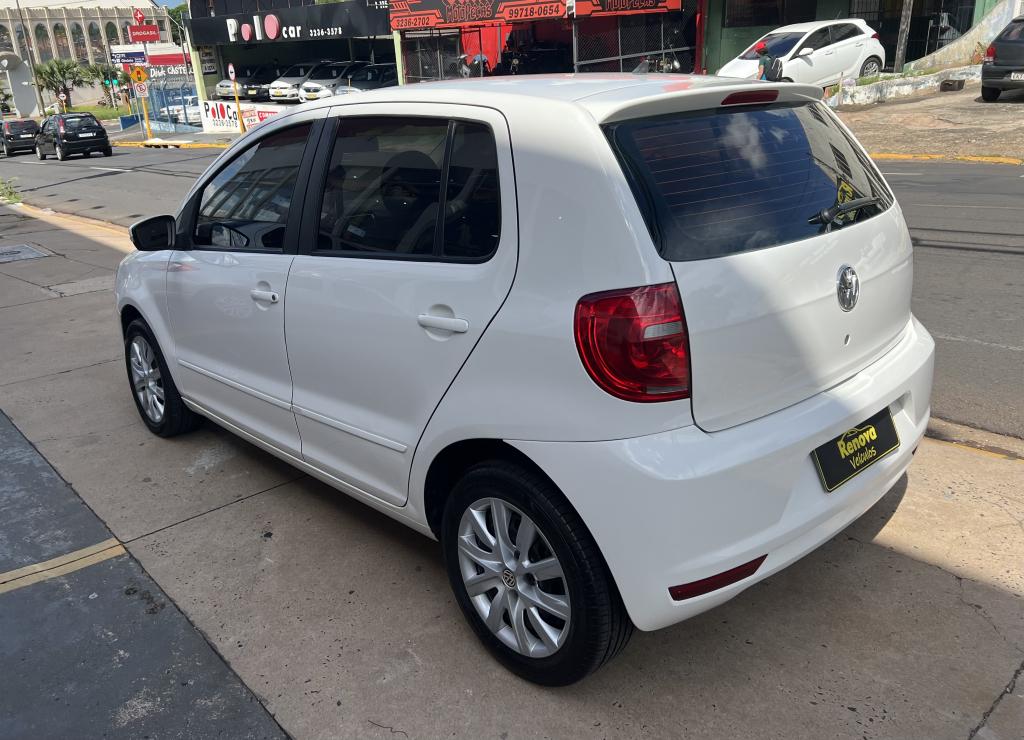 VOLKSWAGEN Fox - Foto