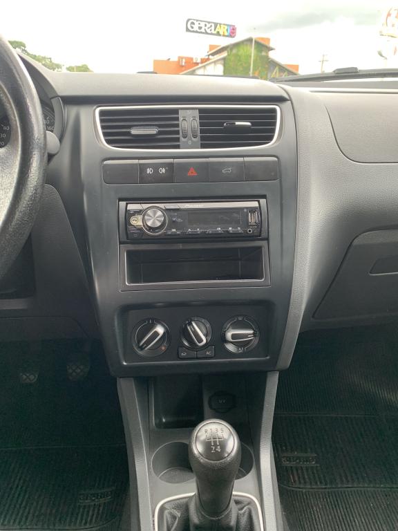 VOLKSWAGEN Fox - Foto