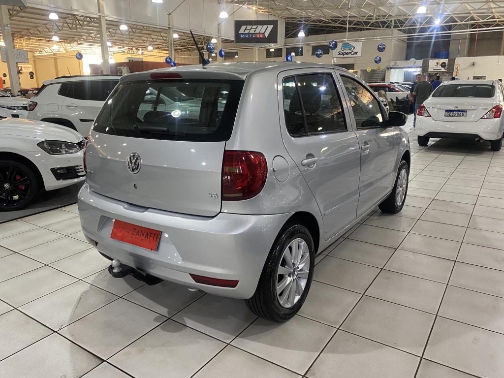 VOLKSWAGEN Fox - Foto