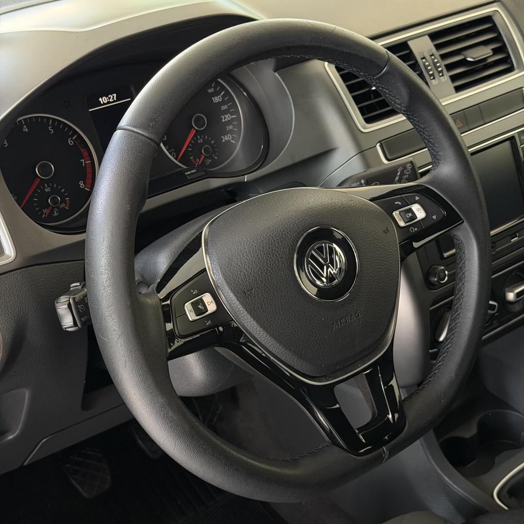VOLKSWAGEN Fox - Foto