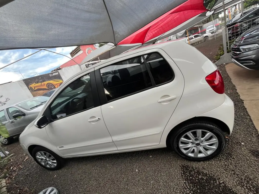 VOLKSWAGEN Fox - Foto