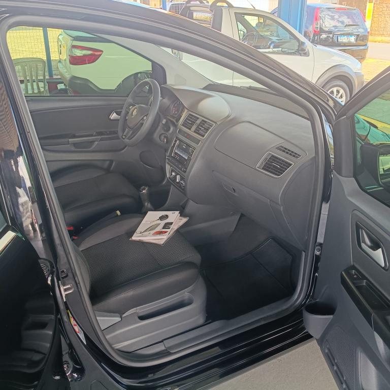 VOLKSWAGEN Fox - Foto